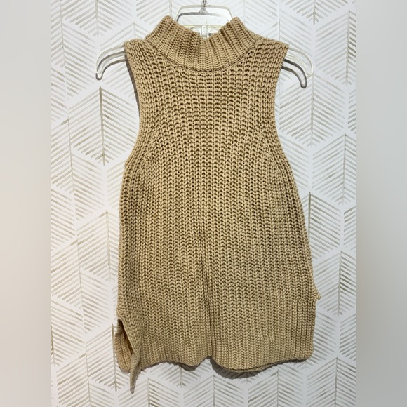 Mock Neck Camel Sleeveless Sweater Wool‎ Blend By Bar III Women’s Size Large - Picture 1 of 5